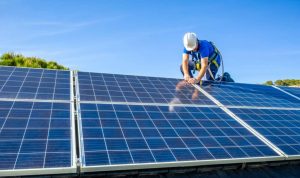 Installation et mise en production des panneaux solaires photovoltaïques à Plelan-le-Grand